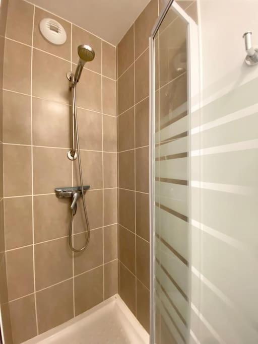 Le Rivage, Bel Appartement Tout Confort เบโนเดต ภายนอก รูปภาพ