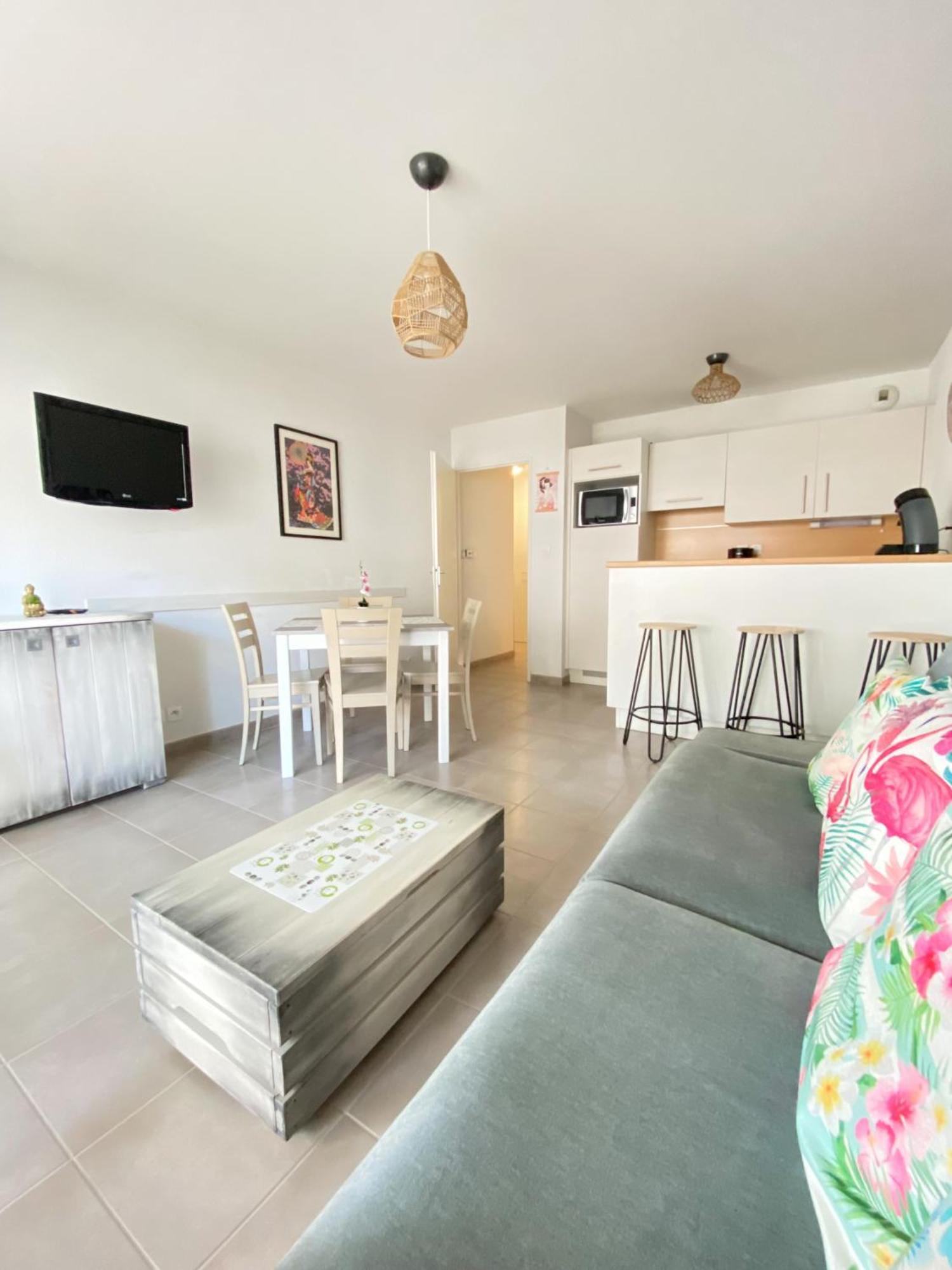 Le Rivage, Bel Appartement Tout Confort เบโนเดต ภายนอก รูปภาพ